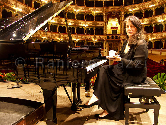 Martha Argerich, Pianist