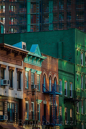 East Houston Street, Manhattan, New York, Usa