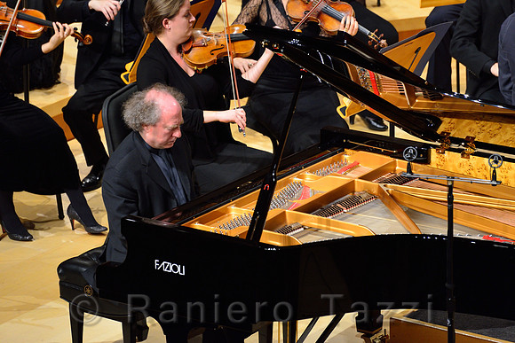 Jeffrey Kahane with the New World Symphony Orchestra, Miami