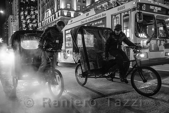 Pedicabs and steam in Manhattan - New York