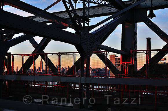 Sunset over Manhattan from Williamsburg Bridge