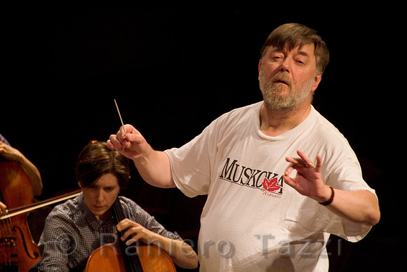Sir Andrew Davis rehearsing with the BBC Symphony Orchestra