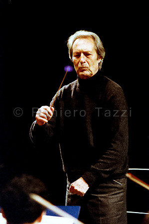 "Carlo Maria Giulini and his magic wand" - Conductor